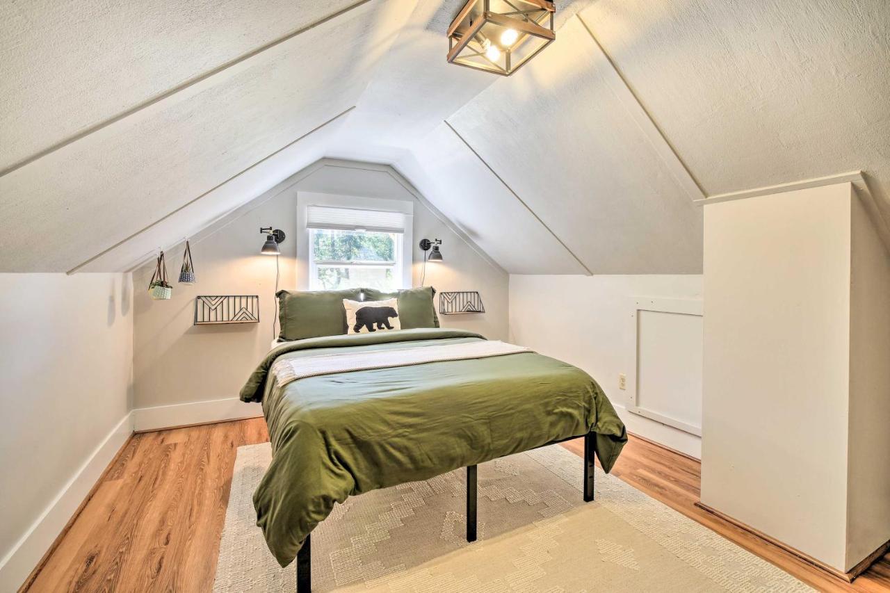 Cozy Black Bear Retreat By Mount Rainier! Ashford Exteriör bild